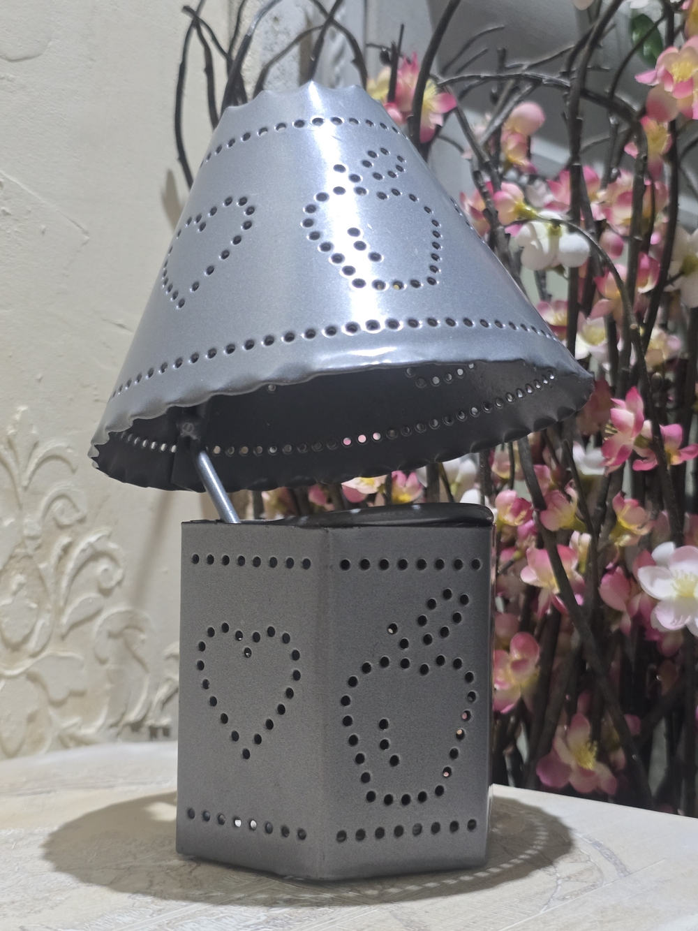 Vintage Gray Metal Heart Accent Table Lamp - Unbranded